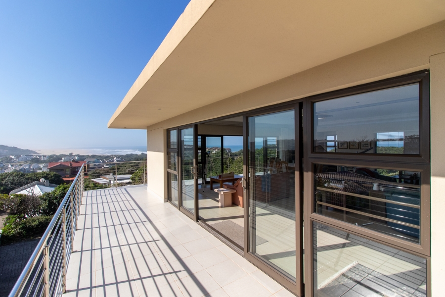 6 Bedroom Property for Sale in West Bank Eastern Cape